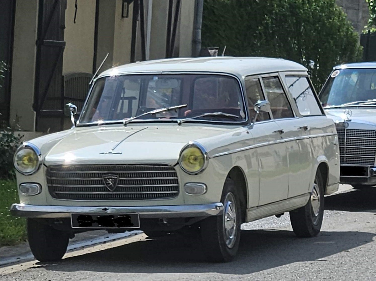 1964 peugeot 404 l